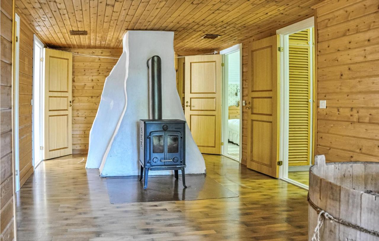 Cozy Home In Lesjoefors With Kitchen Lesjofors المظهر الخارجي الصورة