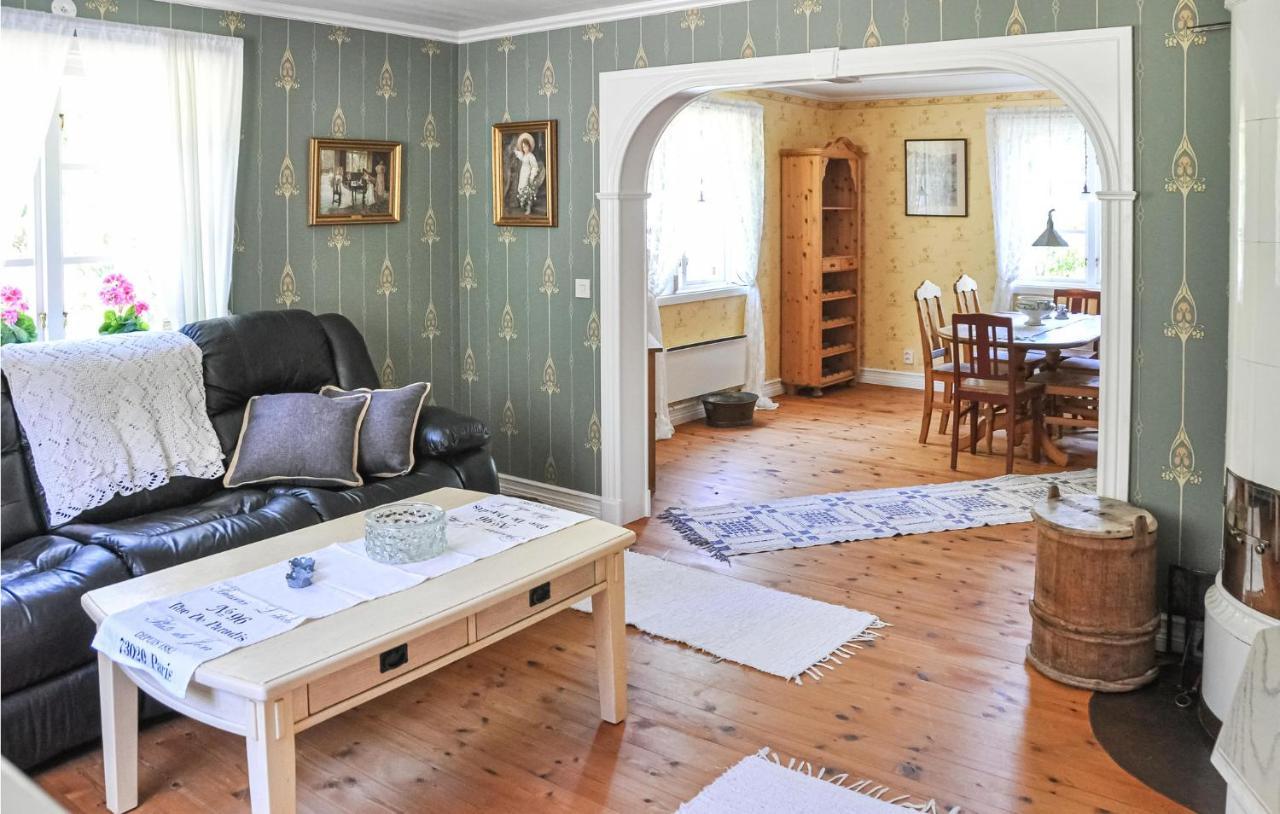 Cozy Home In Lesjoefors With Kitchen Lesjofors المظهر الخارجي الصورة